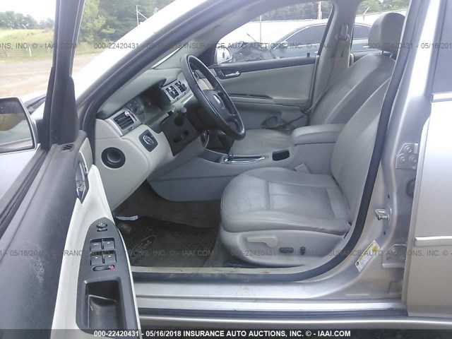 2G1WD58C069313955 - 2006 CHEVROLET IMPALA SUPER SPORT 银色 照片 5