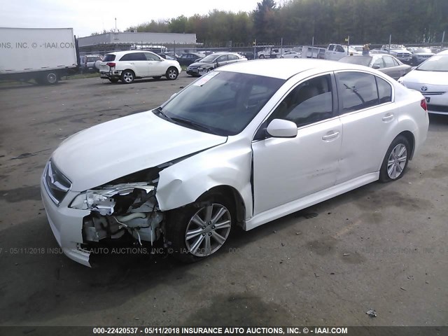 4S3BMBB63B3225671 - 2011 SUBARU LEGACY 2.5I PREMIUM WHITE photo 2