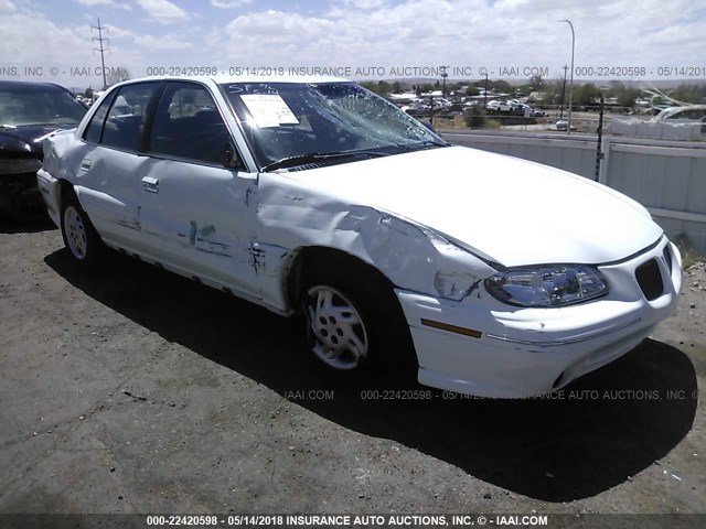 1G2NE52T8WM517595 - 1998 PONTIAC GRAND AM SE WHITE photo 1