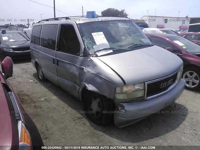 1GKDM19WXWB525183 - 1998 GMC SAFARI XT SILVER photo 1