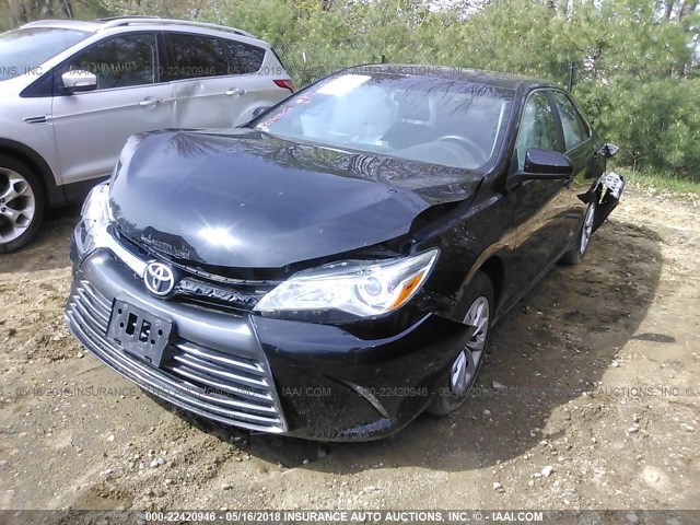 4T4BF1FK9FR502109 - 2015 TOYOTA CAMRY LE/XLE/SE/XSE BLACK photo 2