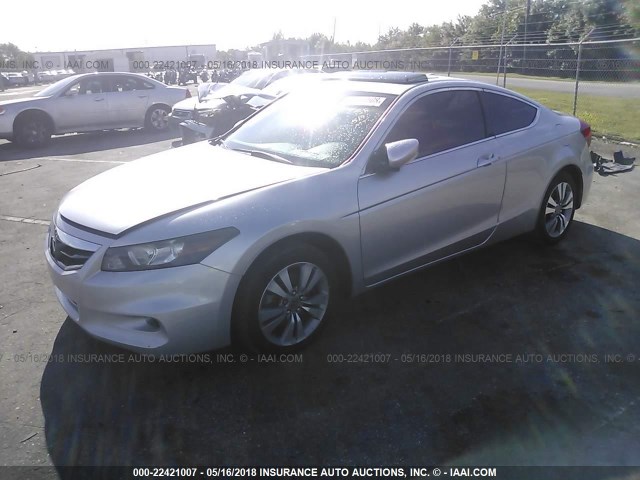 1HGCS1B84BA002915 - 2011 HONDA ACCORD EXL SILVER photo 2