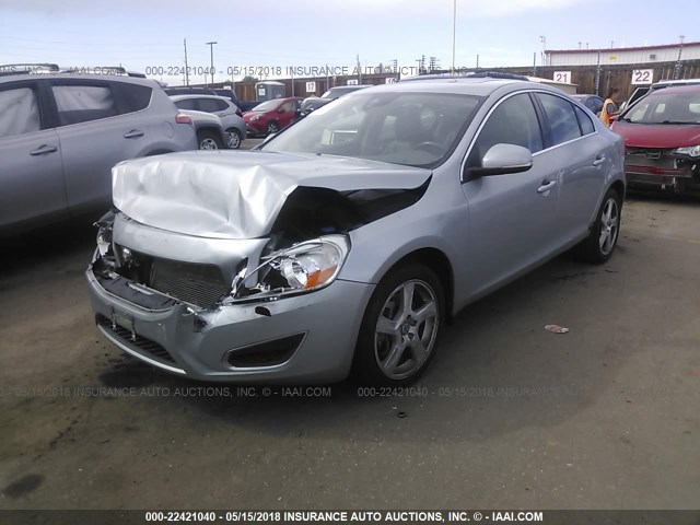 YV1612FH9D1229853 - 2013 VOLVO S60 T5 SILVER photo 2