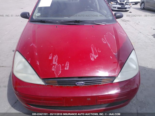 1FAFP3439YW278812 - 2000 FORD FOCUS SE/SE SPORT RED photo 6