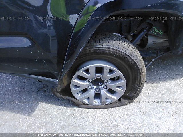 5TFAZ5CN2JX056366 - 2018 TOYOTA TACOMA DBL CAB/SR5/TRD SPORT/OR BLACK photo 6