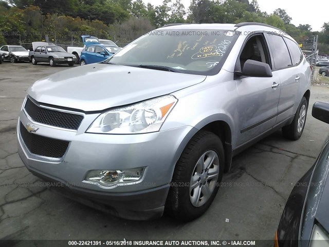 1GNKRFED5CJ382240 - 2012 CHEVROLET TRAVERSE LS SILVER photo 2