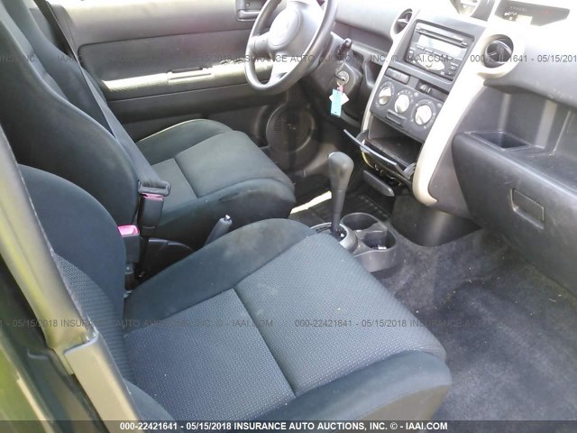 JTLKT324864064648 - 2006 TOYOTA SCION XB GRAY photo 5
