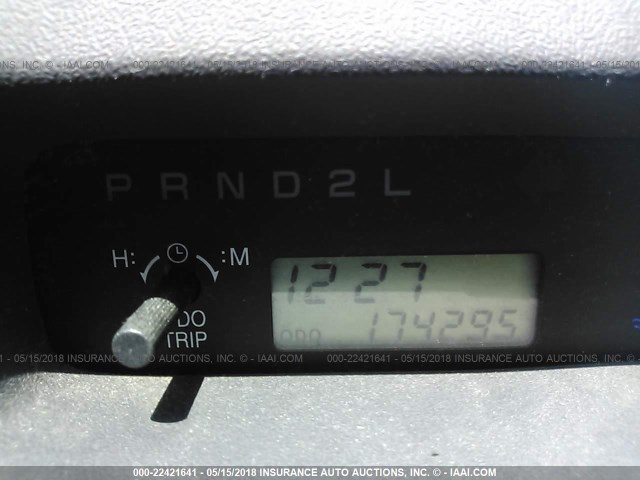 JTLKT324864064648 - 2006 TOYOTA SCION XB GRAY photo 7