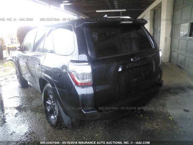 JTEBU5JR5G5398533 - 2016 TOYOTA 4RUNNER SR5 PREM/LTDL/TRAIL/TRD BLACK photo 3