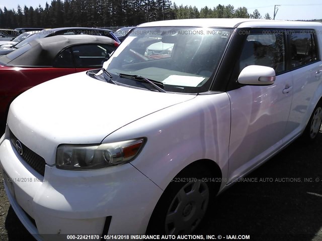 JTLKE50E081011478 - 2008 TOYOTA SCION XB WHITE photo 2