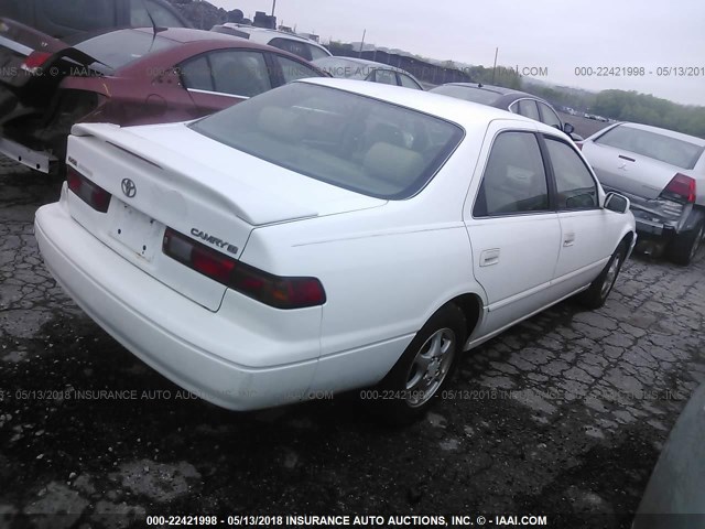 4T1BG22K9WU382489 - 1998 TOYOTA CAMRY CE/LE/XLE 白色 照片 4