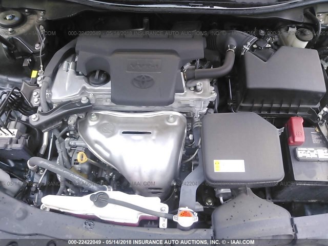 4T1BF1FK6GU154233 - 2016 TOYOTA CAMRY LE/XLE/SE/XSE Grün Foto 10