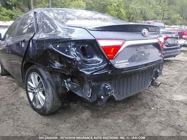 4T1BF1FK6GU154233 - 2016 TOYOTA CAMRY LE/XLE/SE/XSE Grün Foto 6