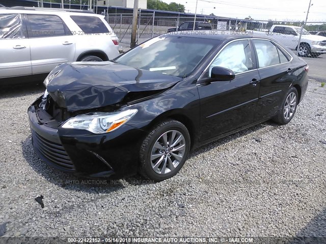 4T4BF1FK5GR581246 - 2016 TOYOTA CAMRY LE/XLE/SE/XSE BLACK photo 2
