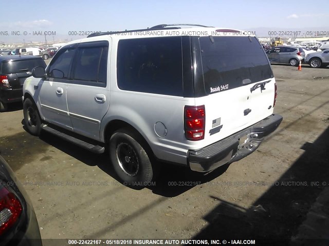 1FMRU156XYLC48194 - 2000 FORD EXPEDITION XLT თეთრი ფოტო 3