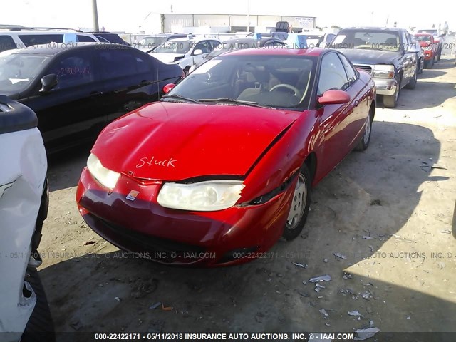1G8ZY12722Z299922 - 2002 SATURN SC2 RED photo 2