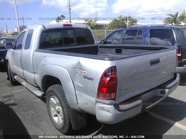 5TETU62N16Z266245 - 2006 TOYOTA TACOMA PRERUNNER ACCESS CAB SILVER photo 3