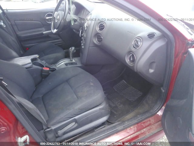 2G2WP552781125305 - 2008 PONTIAC GRAND PRIX RED photo 5