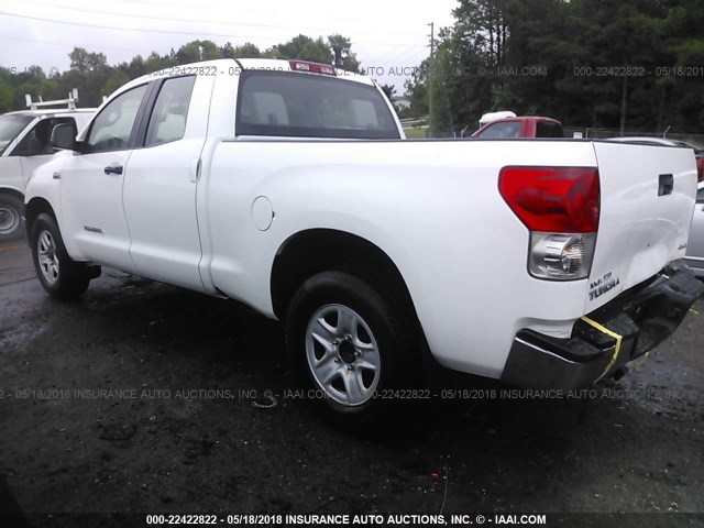 5TFBV54148X066662 - 2008 TOYOTA TUNDRA DOUBLE CAB/DOUBLE CAB SR5 WHITE photo 3