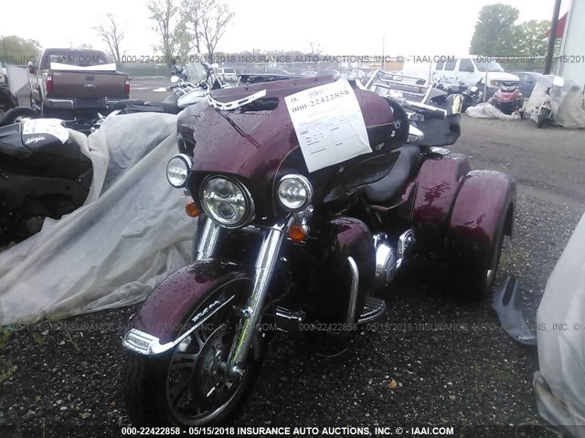 1HD1MAL18FB862056 - 2015 HARLEY-DAVIDSON FLHTCUTG TRI GLIDE ULTRA BURGUNDY photo 2