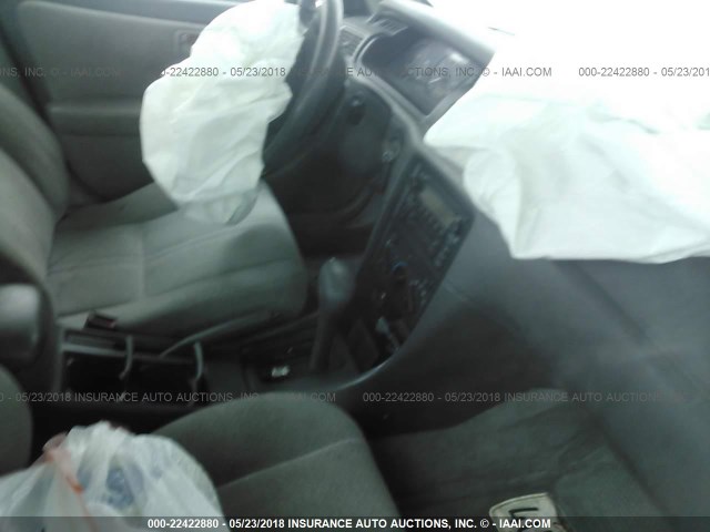 JT2BG22K810604985 - 2001 TOYOTA CAMRY CE/LE/XLE 银色 照片 5