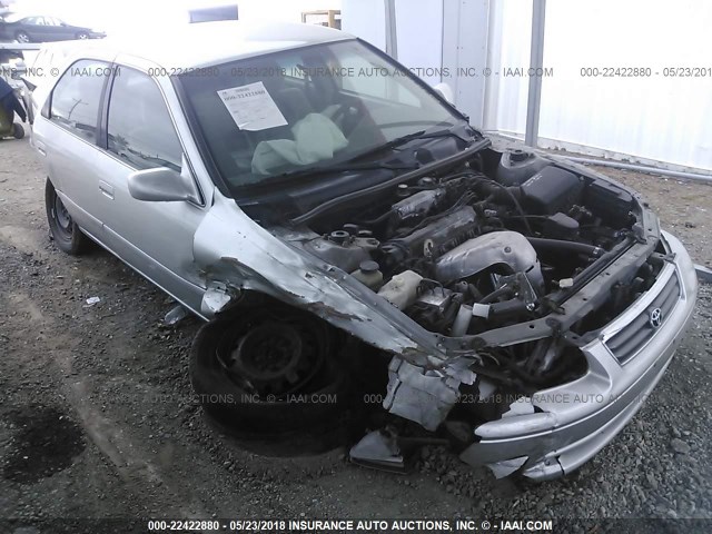 JT2BG22K810604985 - 2001 TOYOTA CAMRY CE/LE/XLE 银色 照片 6