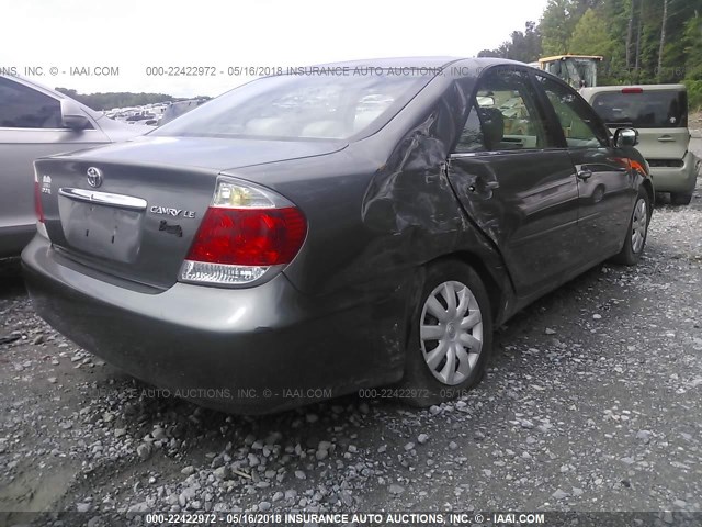 4T1BE32K65U594504 - 2005 TOYOTA CAMRY LE/XLE/SE ნაცრისფერი ფოტო 4