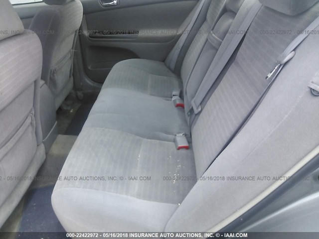 4T1BE32K65U594504 - 2005 TOYOTA CAMRY LE/XLE/SE ნაცრისფერი ფოტო 8