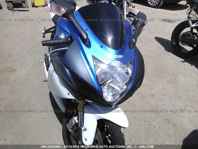 JS1GR7MA2C2101186 - 2012 SUZUKI GSX750 BLUE photo 5