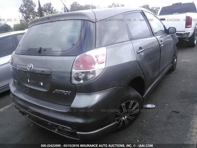 2T1KR32E38C710651 - 2008 TOYOTA COROLLA MATRIX XR GRAY photo 4