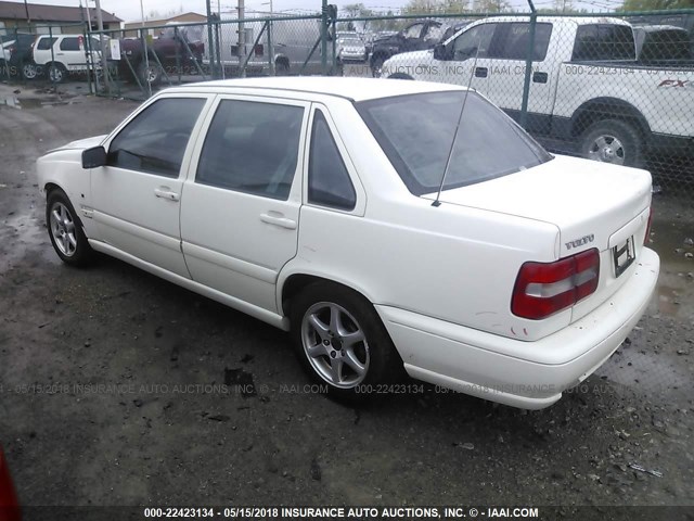 YV1LS61J1Y2646322 - 2000 VOLVO S70 SE WHITE photo 3