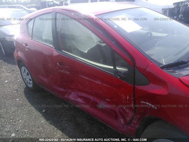 JTDKDTB34C1022894 - 2012 TOYOTA PRIUS C RED photo 6