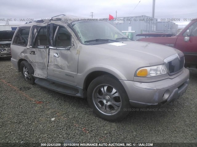 5LMFU28A2YLJ42991 - 2000 LINCOLN NAVIGATOR TAN photo 1