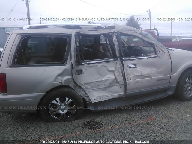 5LMFU28A2YLJ42991 - 2000 LINCOLN NAVIGATOR TAN photo 6