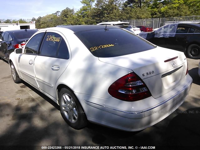 WDBUF82J75X176741 - 2005 MERCEDES-BENZ E 320 4MATIC WHITE photo 3