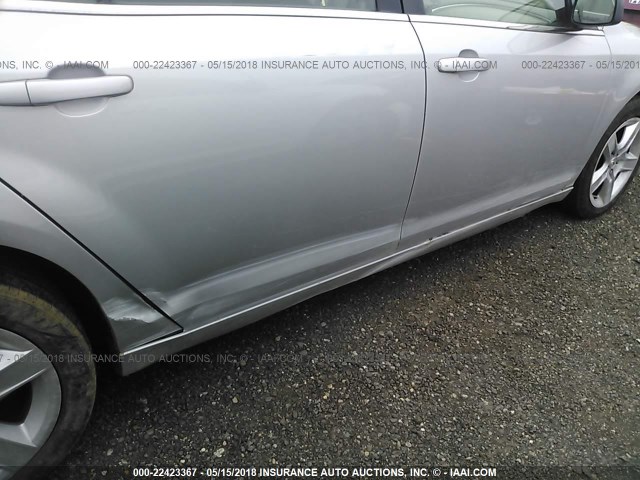 1G1ZB5E18BF300555 - 2011 CHEVROLET MALIBU LS SILVER photo 6