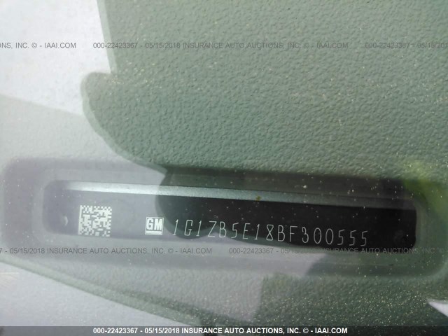 1G1ZB5E18BF300555 - 2011 CHEVROLET MALIBU LS SILVER photo 9