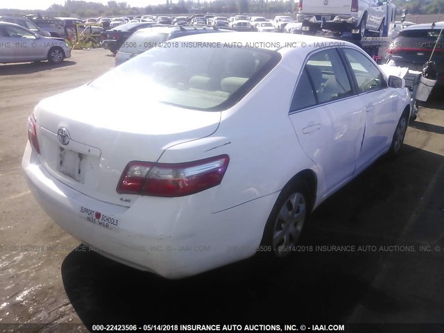 4T4BE46K99R053183 - 2009 TOYOTA CAMRY SE/LE/XLE WHITE photo 4