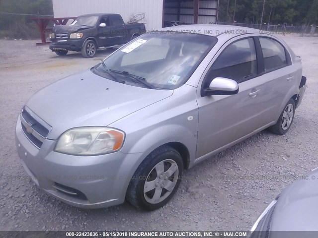 KL1TD56638B131828 - 2008 CHEVROLET AVEO LS SILVER photo 2