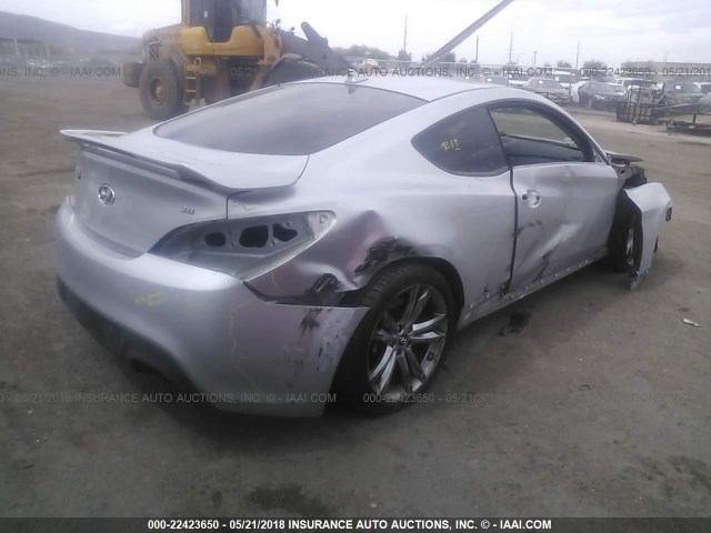 KMHHU6KH2BU062522 - 2011 HYUNDAI GENESIS COUPE 3.8L SILVER photo 4