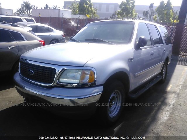 1FMRU15W02LA94005 - 2002 FORD EXPEDITION XLT 银色 照片 2