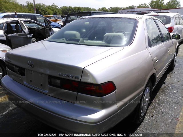 4T1BG22K1XU865427 - 1999 TOYOTA CAMRY CE/LE/XLE BEIGE photo 4