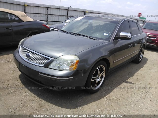 1FAFP25196G150827 - 2006 FORD FIVE HUNDRED LIMITED GRAY photo 2
