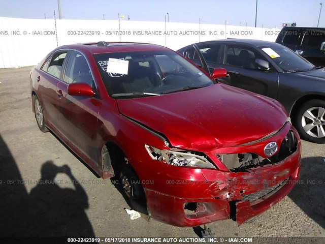 4T1BF3EK2BU723441 - 2011 TOYOTA CAMRY SE/LE/XLE RED photo 1