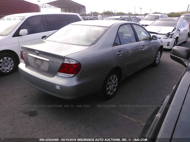 JTDBE32K963051112 - 2006 TOYOTA CAMRY LE/XLE Մոխրագույն լուսանկար 4
