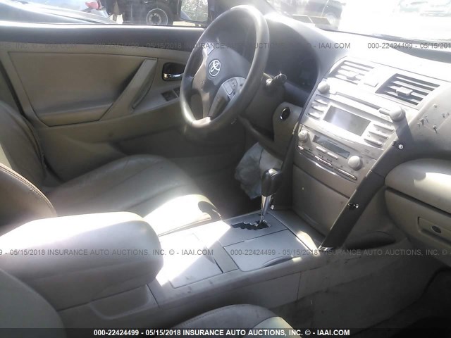 4T1BB3EK7BU132002 - 2011 TOYOTA CAMRY HYBRID TAN photo 5