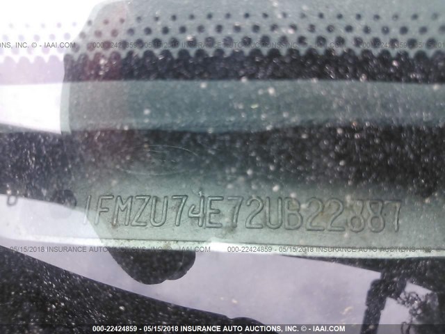 1FMZU74E72UB22887 - 2002 FORD EXPLORER EDDIE BAUER WHITE photo 9