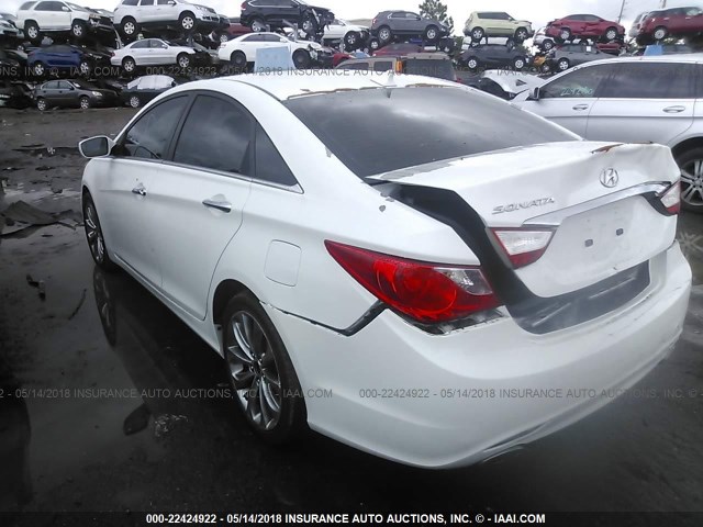 5NPEC4AC7BH044306 - 2011 HYUNDAI SONATA SE/LIMITED WHITE photo 3