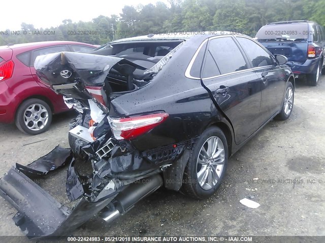 4T1BF1FKXFU071550 - 2015 TOYOTA CAMRY LE/XLE/SE/XSE BLACK photo 4