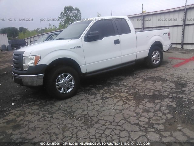 1FTFX1EF0CFB54069 - 2012 FORD F150 SUPER CAB WHITE photo 2